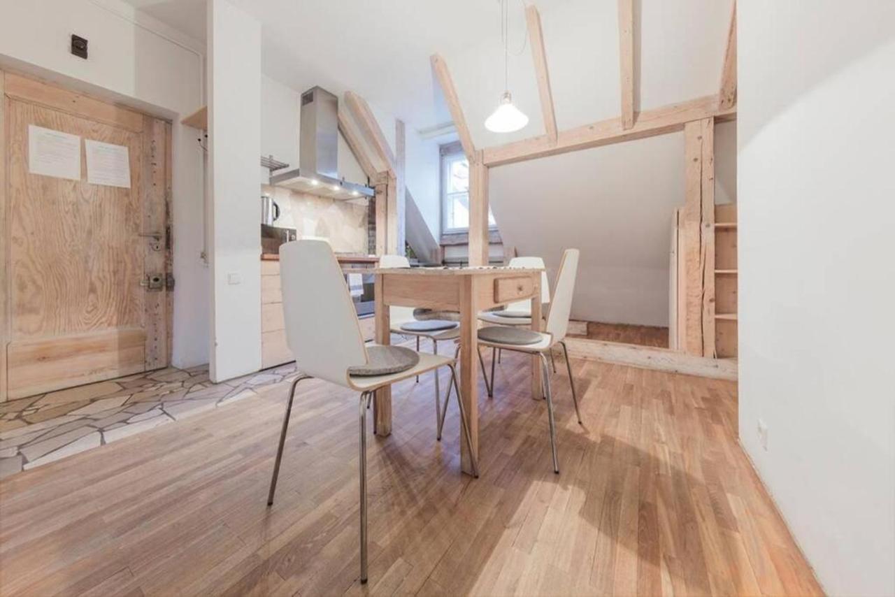 Snug Apartment In A Tenement House - Old Town - F50/5 Varşova Dış mekan fotoğraf